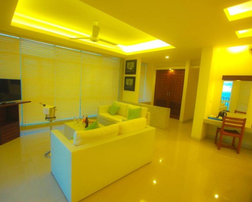 Beacon Beach Negombo 3* — пляжный отель в Негомбо