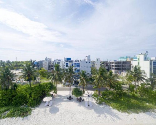 The White Harp Beach Hotel 4* — Хулхумале, Мальдивы