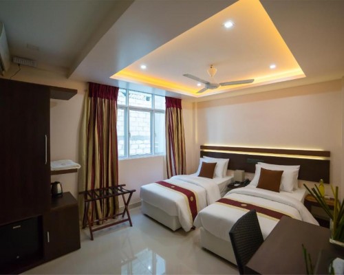 The White Harp Beach Hotel 4* — Хулхумале, Мальдивы