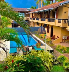 Drifters Hotel & Beach Restaurant 3*