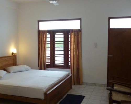 Ocean View Cottage 3* — Хиккадува, Шри-Ланка