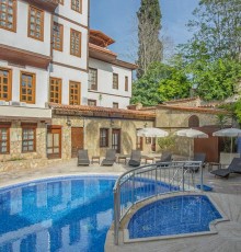 Argos Hotel 3*