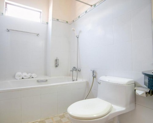 Phu Thinh Hotel 2* в Нячанге: что важно знать перед бронированием