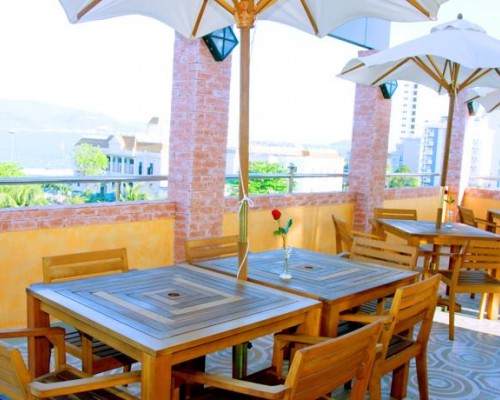 Indochine Hotel 2* в Нячанге: что реально есть в отеле