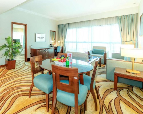 Majlis Grand Mercure Residence Abu Dhabi: 5* в центре Абу-Даби