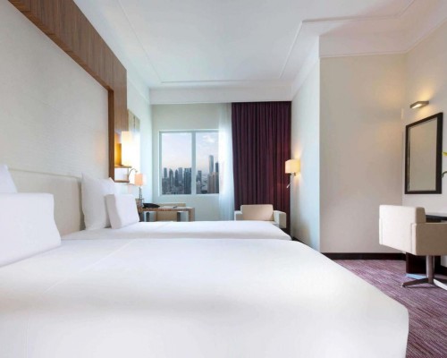 Pullman Jumeirah Lakes Towers 5* — отель в Дубае, Башни Джумейра Лейк