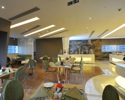 Ramada Abu Dhabi Corniche — отель 4* в Абу-Даби