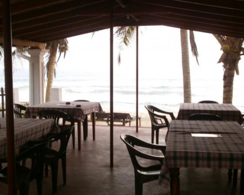 Tamaro Beach Resort 2* — Хиккадува, Шри-Ланка