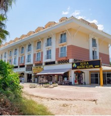 Aura Resort Hotel 4*