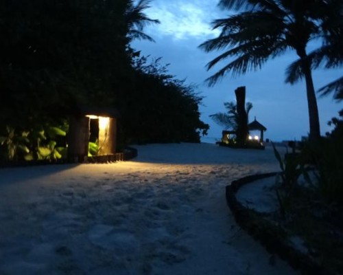 Maafushi Inn 2* на острове Маафуши, Мальдивы