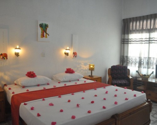 Thai Lanka Hotel 2* — Хиккадува, Шри-Ланка
