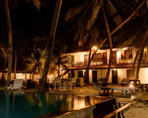 Amor Beach Unawatuna — отель 3* на первой линии в Унаватуне