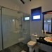 Sea Rock Villa 3* — отель на берегу океана в Бентоте