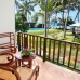 Sea Rock Villa 3* — отель на берегу океана в Бентоте