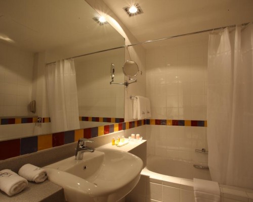 L'Arabia Hotel Apartments 3* — Абу-Даби, ОАЭ
