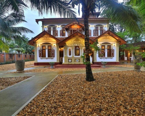 Sandali Walauwa 3* — отель в Бентоте, Шри-Ланка