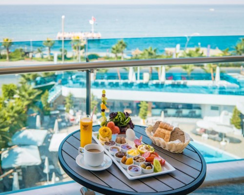Sunprime C-Lounge 5* в Аланье — отдых для взрослых на первой линии