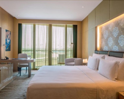 The Meydan Hotel 5* в Дубае: честный обзор от турагента
