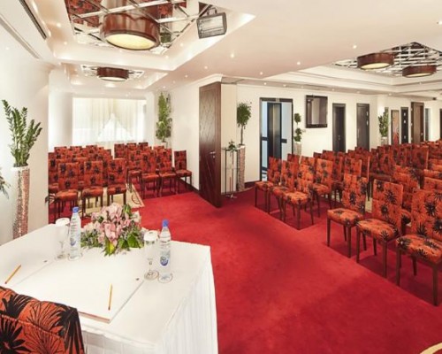 Swiss-Belhotel Corniche 4* — Абу-Даби, ОАЭ