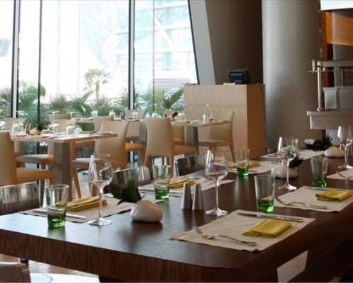 W Abu Dhabi Yas Island — отель 5* на острове Яс в Абу-Даби