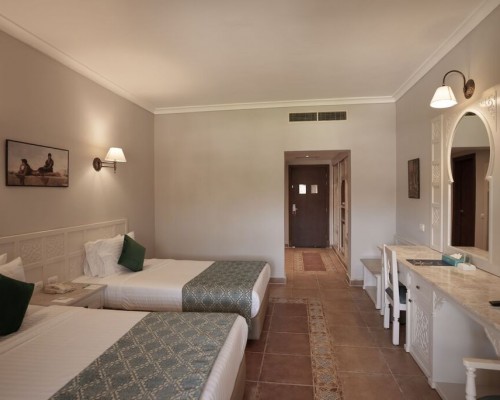 Sunrise Juman Beach Resort 4* в Хургаде: что важно знать перед бронированием