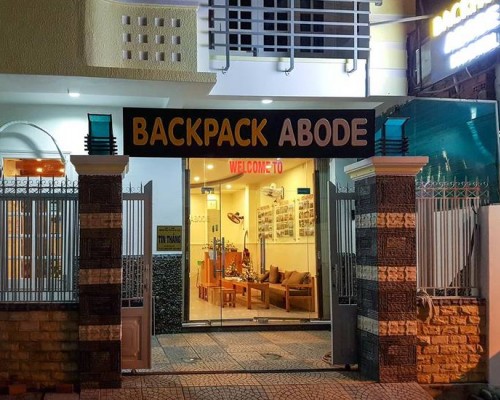 Backpack Abode Hostel в Нячанге