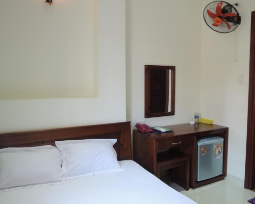 Long Chau Hotel 1* в Нячанге