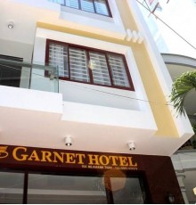 Garnet Hotel