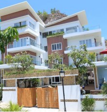 Ruby Luxury Apartment