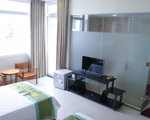 Pelican Hotel 2* в Нячанге