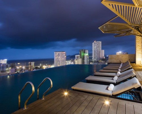 Sen Viet Premium Hotel Nha Trang 4* — Нячанг, Вьетнам
