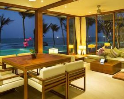 Alpha Ocean View Apartment в Нячанге