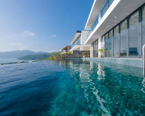 Oceanfront Villas Nha Trang: виллы в Нячанге