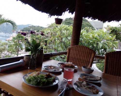 The Light Coral Island Resort в Нячанге