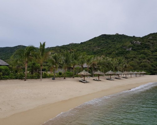 The Light Coral Island Resort в Нячанге