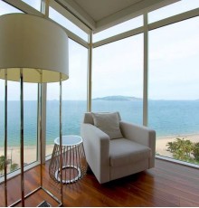 Luxury Seaview Balcony Apartment