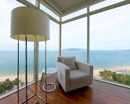 Luxury Seaview Balcony Apartment, Нячанг: что это за жильё