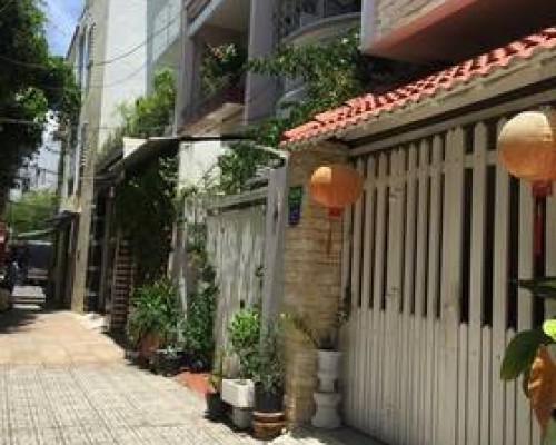 Holiday Hotel & Apartment, Нячанг — что известно об отеле