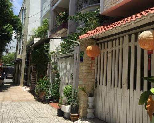 Holiday Hotel & Apartment, Нячанг — что известно об отеле
