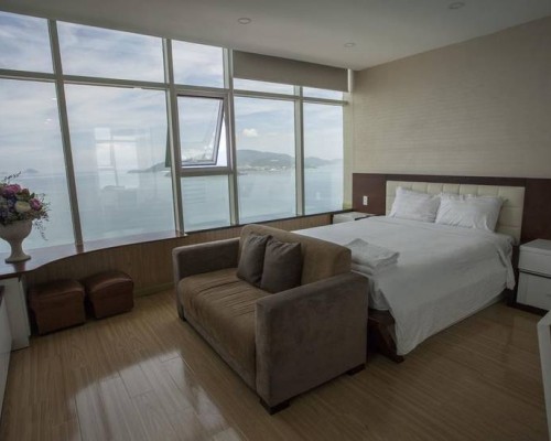 Hong Nga Beach Apartments в Нячанге