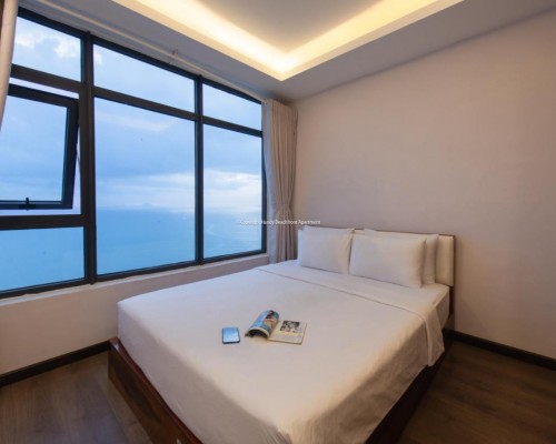 Handy Beachfront Apartment в Нячанге: апартаменты у пляжа