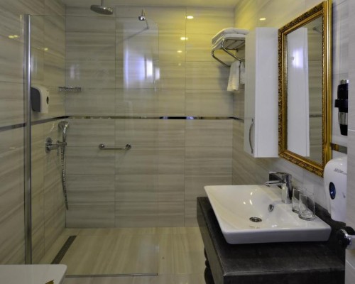 Azura Deluxe Resort & Spa 5* (Аланья, Авсаллар): честный обзор и подбор тура