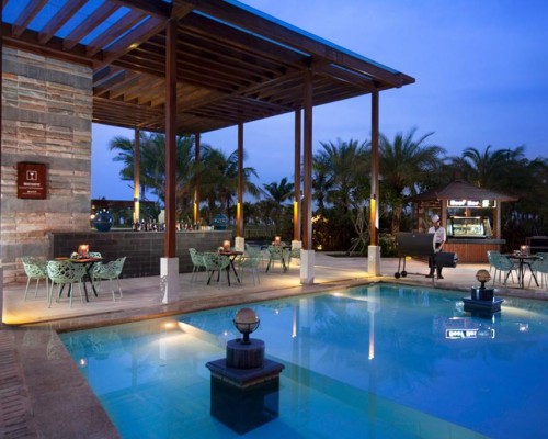 Aloha Oceanfront Suite Resort 5* — Хайнань, Китай