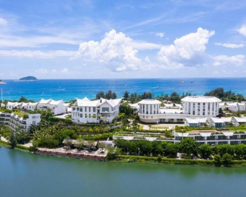 Palace Resort Yalong Bay 5* — отель на Хайнане