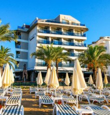 AuraSia Beach Hotel 3*