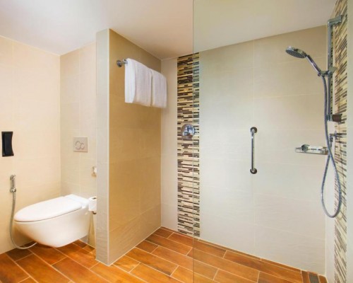 Hilton Garden Inn Ras Al Khaimah — отель 4* в Рас-эль-Хайме