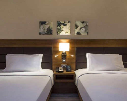 Hilton Garden Inn Ras Al Khaimah — отель 4* в Рас-эль-Хайме