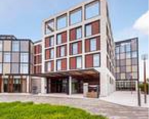Hampton by Hilton Dubai Al Seef — отель 3* в Дубае