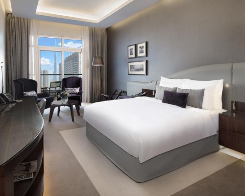 Radisson Blu Hotel Dubai Waterfront 5* — отель в Дубае