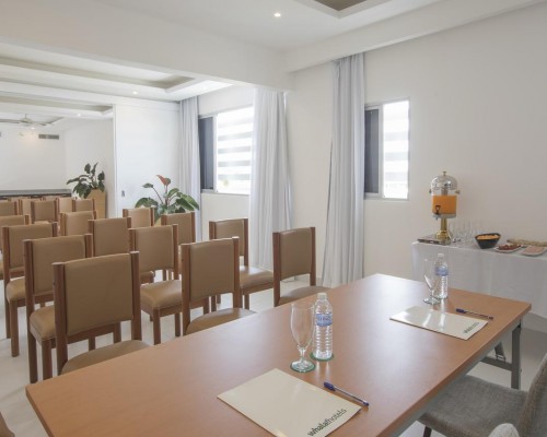 Whala Urban Punta Cana 4* — отель в Баваро, Пунта Кана